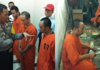 Kapolda Zulkarnain Kembali Sikat Pelaku Industri Miras Oplosan Kapolda Zulkarnain Kembali Sikat Pelaku Industri Miras Oplosan