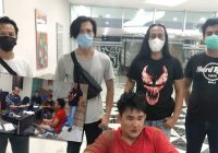 Sasar Pendeta, Jambret “Pecah Sikil”