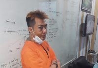 Terdakwa Kasus Pemerasan Rp100 Juta Divonis 4,5 Tahun Terdakwa Kasus Pemerasan Rp100 Juta Divonis 4,5 Tahun