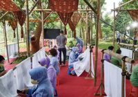 Manifestasi Kekayaan Budaya, Bawa Batik Indonesia Mendunia