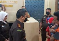 Dapat Restorative Justice, Pelaku KDRT Sujud Syukur