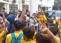 Ratusan Mahasiswa Geruduk Pengadilan, BEM: Universitas Tempat Belajar Bukan Sarang Predator Seksual