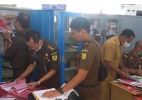 Kejati Geledah Dinas Pertanian Sumsel Kejati Geledah Dinas Pertanian Sumsel