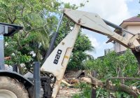 Penggugat Menang Kasasi, Lahan dan Rumah Tergugat Rata setelah Dieksekusi Penggugat Menang Kasasi, Lahan dan Rumah Tergugat Rata setelah Dieksekusi