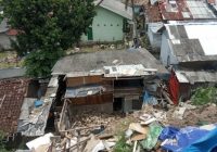 Satu Rumah Warga Lampung Selatan Tertimpa Material Longsor