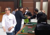 Kontraktor Dituntut Lebih Tinggi dari Pejabat
