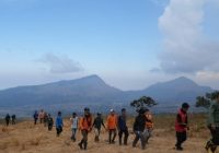 Lahan 95 Hektare di Kaki Gunung Rinjani Terbakar