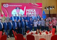 Terima Anugerah Pena Mas PWI, Olly Dondokambey: Dari Media Bisa Tahu Kondisi Masyarakat
