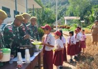 Cukupi Gizi dan Rawat Tumbuh Kembang Anak di Perbatasan, TNI Buka Dapur Masuk Sekolah