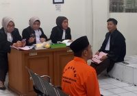Kurir 10 Ribu Butir Ekstasi Disidang, Hakim Heran yang Tertangkap Orang Suruhan kayak Film Action