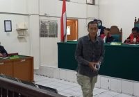 Tidak Ditahan, Pedagang Ribuan Miras Dituntut 2 Bulan