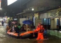 Selamatkan Istri saat Banjir, Asep Hilang Terseret Arus