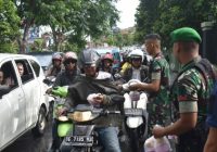 Petik Berkah Ramadan, Korem 043/Gatam Berbagi Takjil Gratis untuk Masyarakat