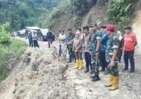 Dandim 0417/Kerinci Tinjau Longsor di Desa Pungut Tengah