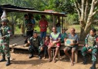 Anjangsana dan Beri Pelayanan Kesehatan Warga, Bangun Komunikasi dengan Tokoh Masyarakat di Perbatasan