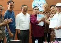 Disaksikan Dewan Pers, PWI Tanda Tangani Panitia Bersama Kongres Persatuan