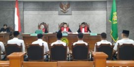 Delapan Terdakwa Pengeroyok Wartawan Belitung Terancam 5,6 Tahun Penjara