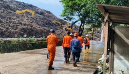 Tiga Warga Tewas Tertimbun Longsor “Gunung Sampah” di Bantargebang