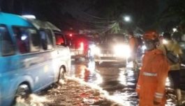 Jakarta Kembali Dilanda Hujan Deras dan Angin Kencang