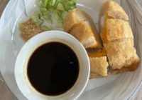 Dari Sungai Musi ke Meja Makan: Perjalanan Air dalam Sepiring Pempek Kapal Selam