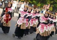 Tumbuhkan Semangat Kebangsaan sejak Dini Melalui Gerak Jalan Indah Tumbuhkan Semangat Kebangsaan sejak Dini Melalui Gerak Jalan Indah