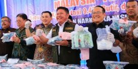 Barang Bukti Narkoba Jaringan Internasional Dimusnahkan di Palembang Barang Bukti Narkoba Jaringan Internasional Dimusnahkan di Palembang